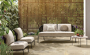 Voir les aménagements extérieurs